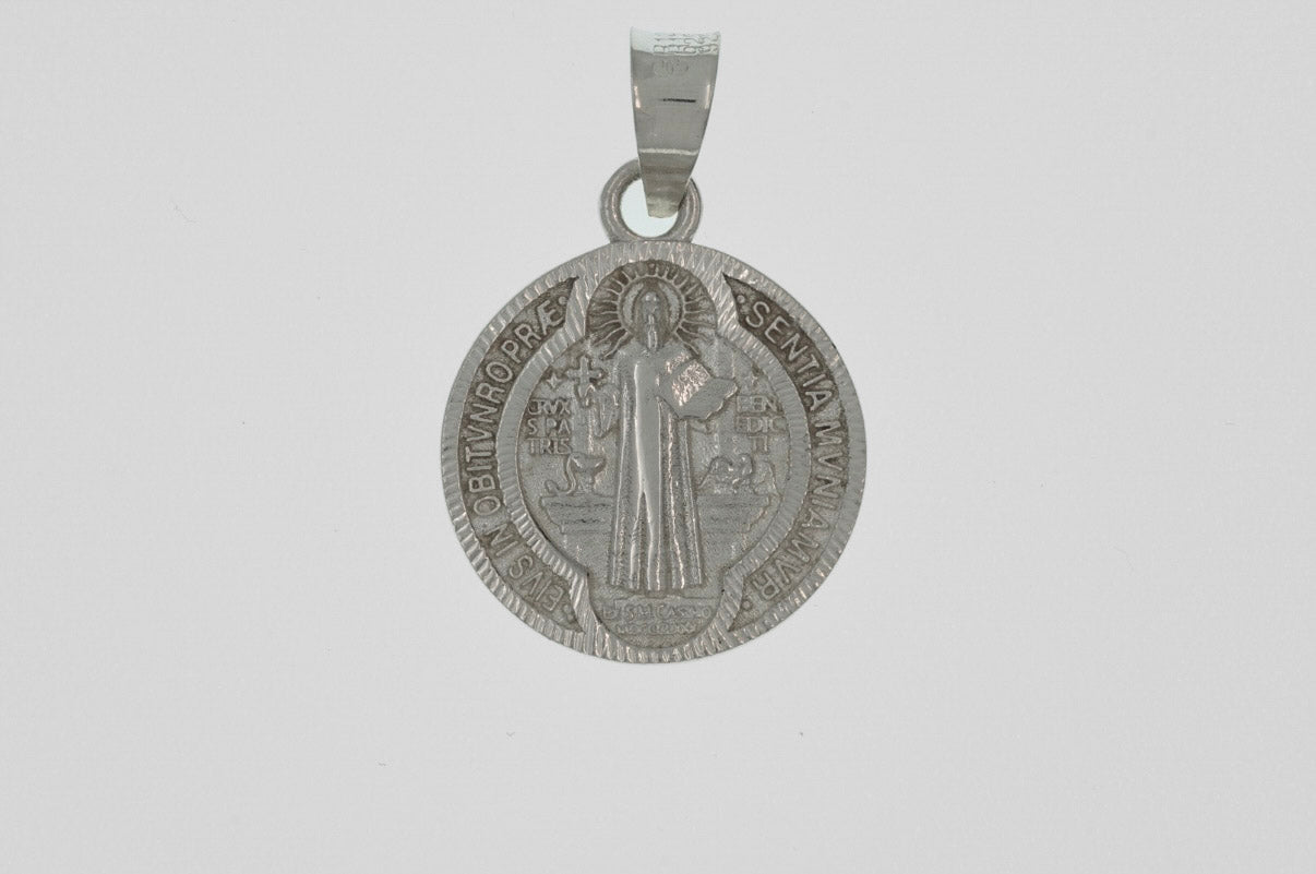 Charm Saint Benito