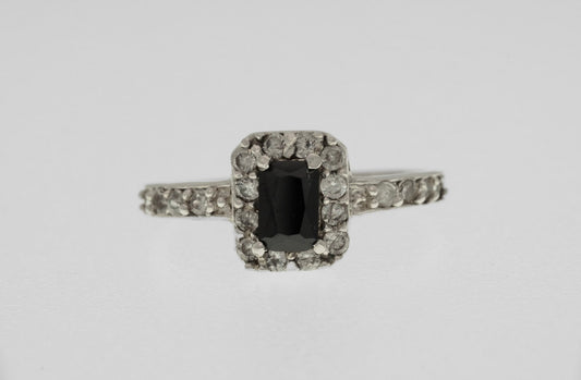 Ring Black Rectangle