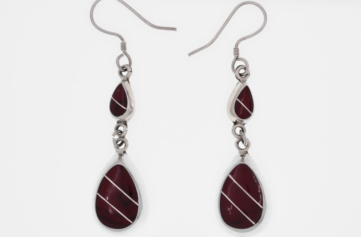 Earring with stone